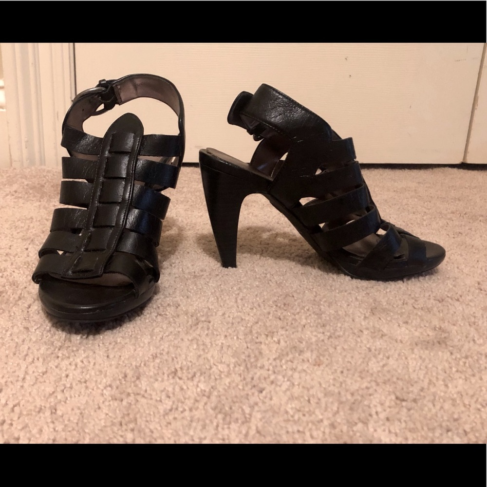 Missimo black patent strappy heel